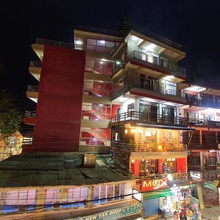 Paila Hostel Lakeside Похара Екстериор снимка